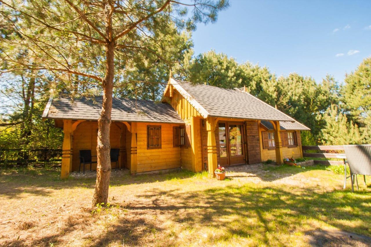 Holiday House Folwark Jelen Poniklica Eksteriør billede
